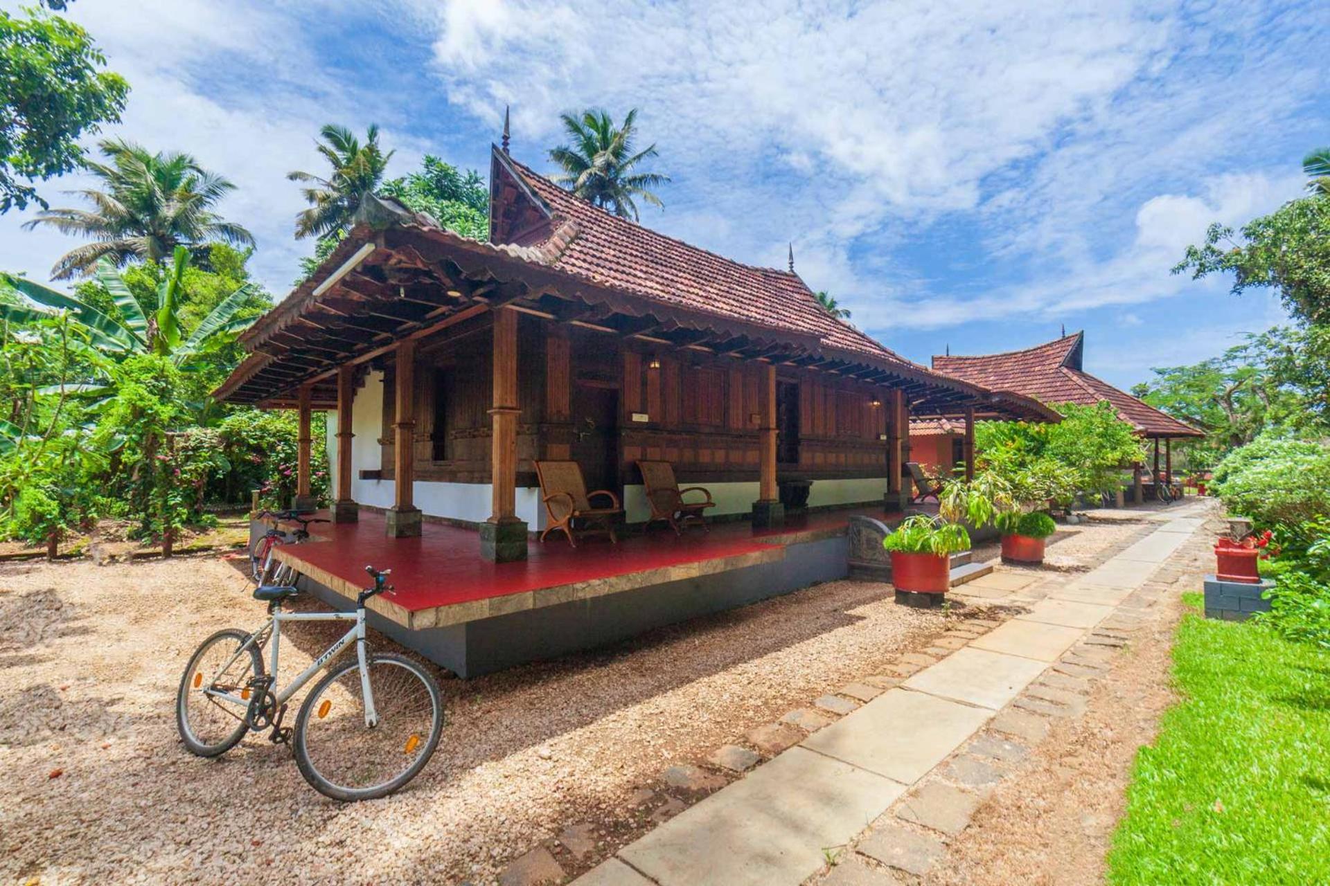 Stayvista At La Riva Heritage Villa With Bicycle Alappuzha Ngoại thất bức ảnh